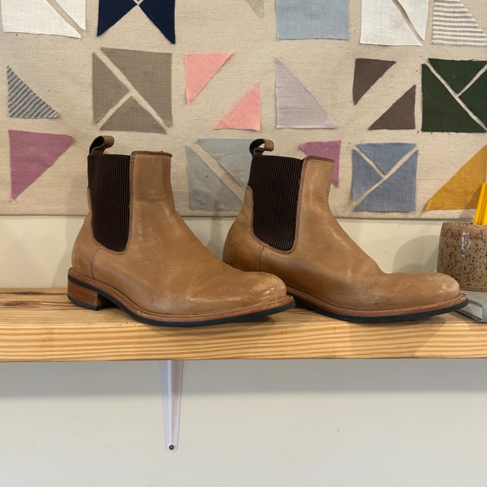 Nisolo Carmen Chelsea Boot- Almond 9.5 real leather